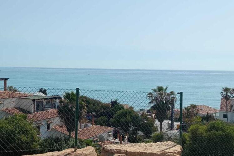 Belvilla By Oyo Camarate Golf Estepona Dış mekan fotoğraf